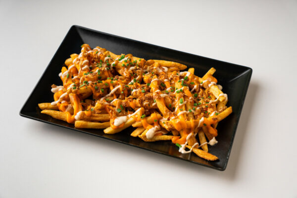 Poutine Τηγανητές Πατάτες Asian House Special με Cheddar sauce