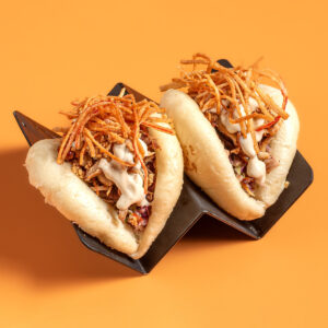 1. Bao Bun με Κοτόπουλο Γιακιτόρι & Τηγανητό καβούρι
