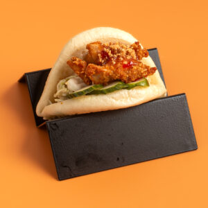 2. Bao Bun με Τραγανό Κοτόπουλο Ιαπωνίας